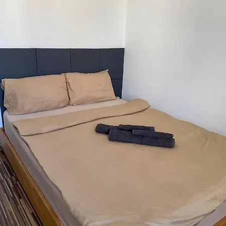 Daire Apartament Perlei *