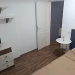 Perlei 公寓 *